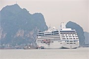 01-HaLongBayCruise