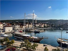 064_1016a-Brac-Island