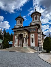 06-Sinaia-Monastery