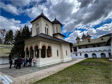17-Sinaia-Monastery