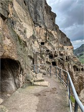 25-Vardzia