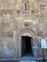 28-Gergeti-Trinity-Church