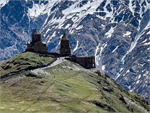 36-Gergeti-Trinity-Church