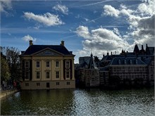 20-Deen_Haag