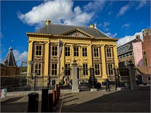28-Deen_Haag