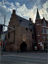 35-Deen_Haag