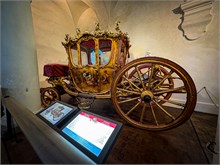 05-Nymphenburg-Carriages-Sleds