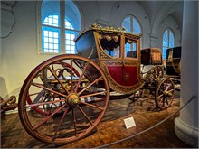 23-Nymphenburg-Carriages-Sleds