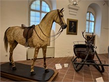 27-Nymphenburg-Carriages-Sleds