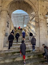 32-Arles