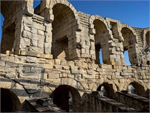 38-Arles