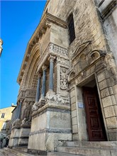 51-Arles