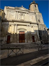 66-Arles