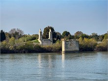 76-Arles