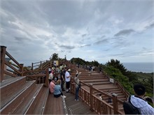 013-Seongsan-Ilchulbong-Peak