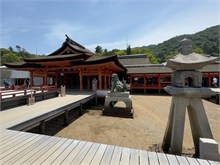 013-Itsukushima-Shrine